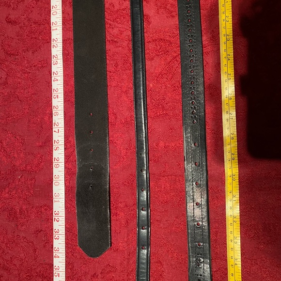 🌼 5 for $15 🌼 Bundle of 3 Black genuine leather belts (Ladies) - Picture 12 of 12